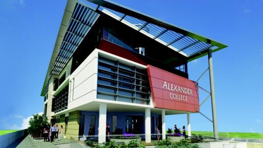 Du học Alexander College và trải nghiệm cuộc sống thú vị tại Canada