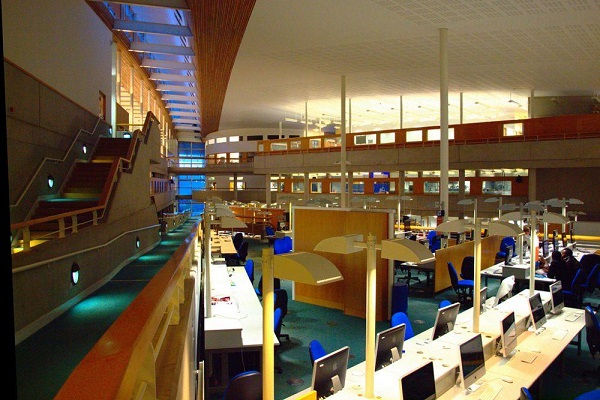 Một góc thư viện tại University of Sunderland